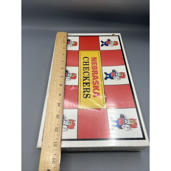 1984 Nebraska Cornhuskers Collegiate Checkers Set Game Man Cave NE Unopened* - Picture 2 of 8